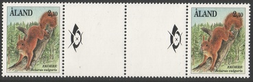 Ahvenanmaa 1991 - Nisäkkäitä 2,10 Orava välilöpari + logo Ahvenanmaa 1991 - Nisäkkäitä 2,10 Orava välilöpari + logo