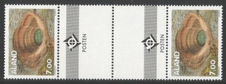 Ahvenanmaa 1995 - Mannerjäätikön jälkiä 7,00 Hiidenkirnu Föglössä välilöpari + logo Ahvenanmaa 1995 - Mannerjäätikön jälkiä 7,00 Hiidenkirnu Föglössä välilöpari + logo