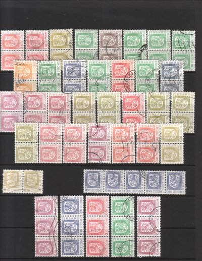 - Finland stamp groups & sheet parts. #3995