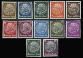 Paul von Hindenburg in a Medallion II 1933 (12) (esimerkkikuva)