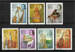 Composers and Musical Instruments (esimerkkikuva)