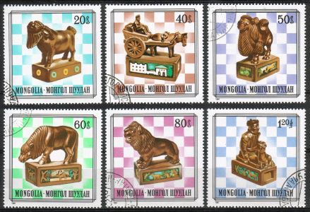 Mongolia 1981 - Wood chess pieces (8)